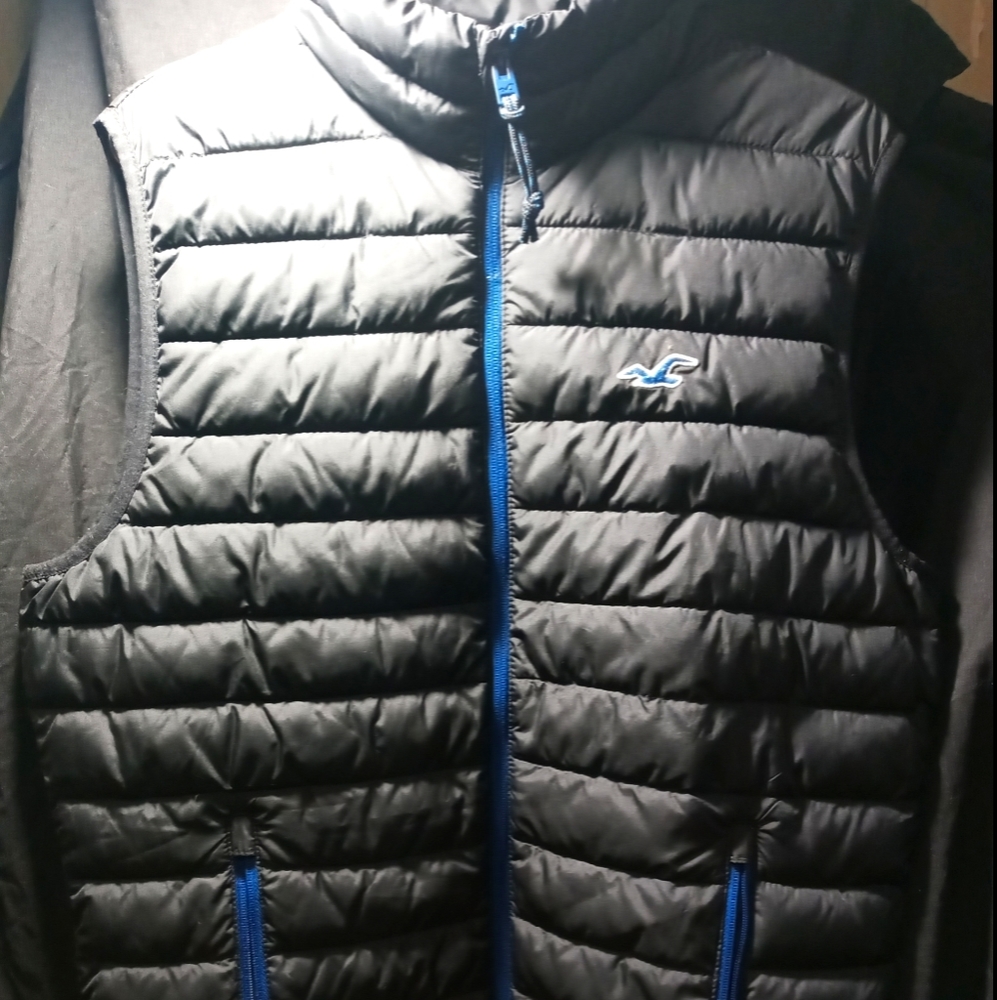 Hollister Puffer Vest